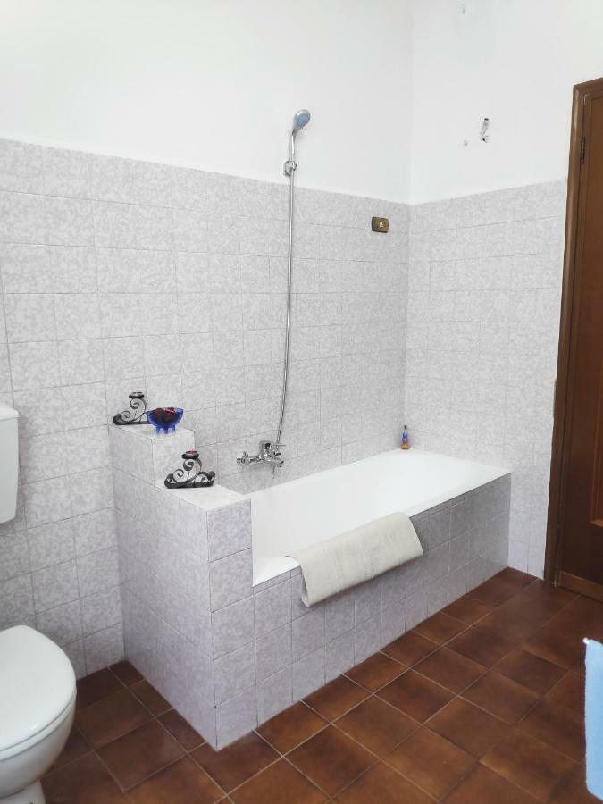 Freedom House Apartment La Spezia Bagian luar foto